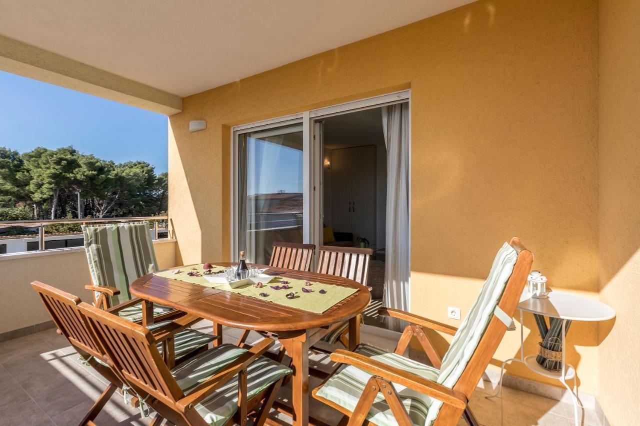 Apart Sa Terasom 250M Od Plaze,Parking,Wi Fi,Rostilj Trogir Ngoại thất bức ảnh