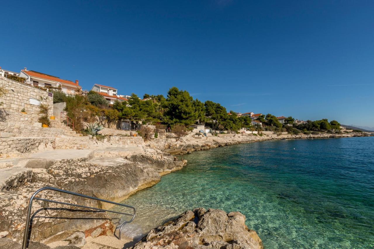 Apart Sa Terasom 250M Od Plaze,Parking,Wi Fi,Rostilj Trogir Ngoại thất bức ảnh