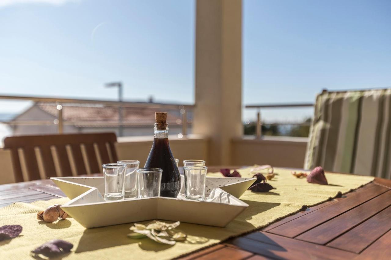 Apart Sa Terasom 250M Od Plaze,Parking,Wi Fi,Rostilj Trogir Ngoại thất bức ảnh