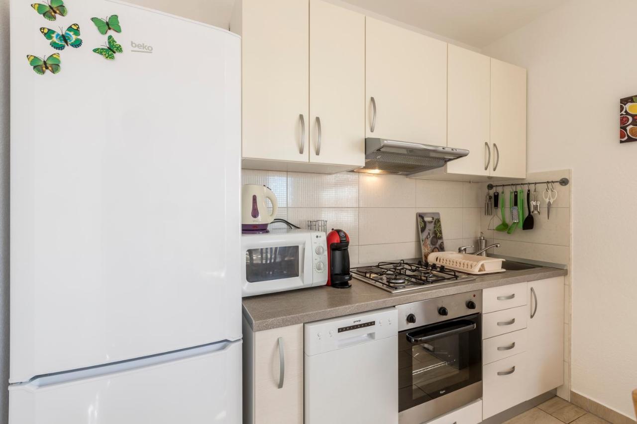 Apart Sa Terasom 250M Od Plaze,Parking,Wi Fi,Rostilj Trogir Ngoại thất bức ảnh