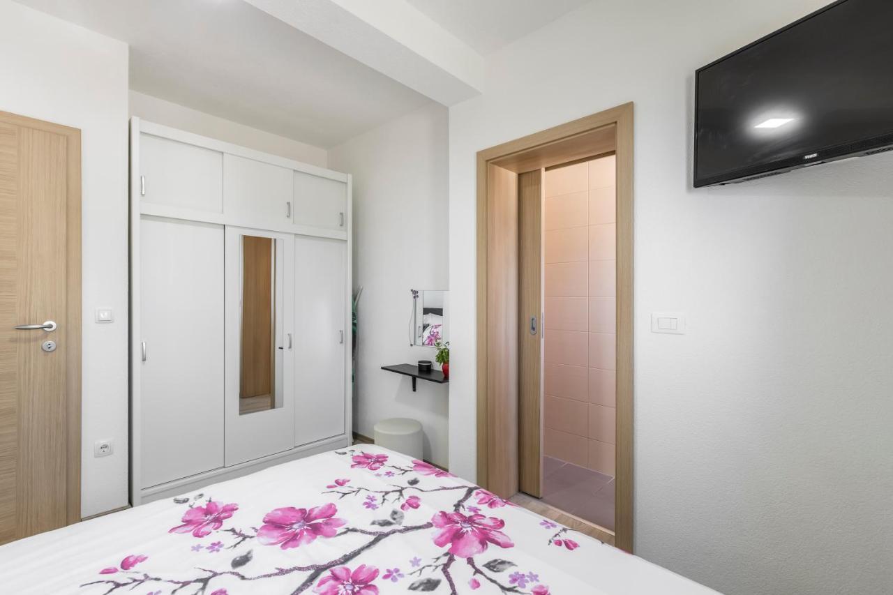 Apart Sa Terasom 250M Od Plaze,Parking,Wi Fi,Rostilj Trogir Ngoại thất bức ảnh