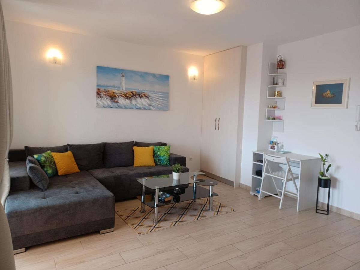 Apart Sa Terasom 250M Od Plaze,Parking,Wi Fi,Rostilj Trogir Ngoại thất bức ảnh