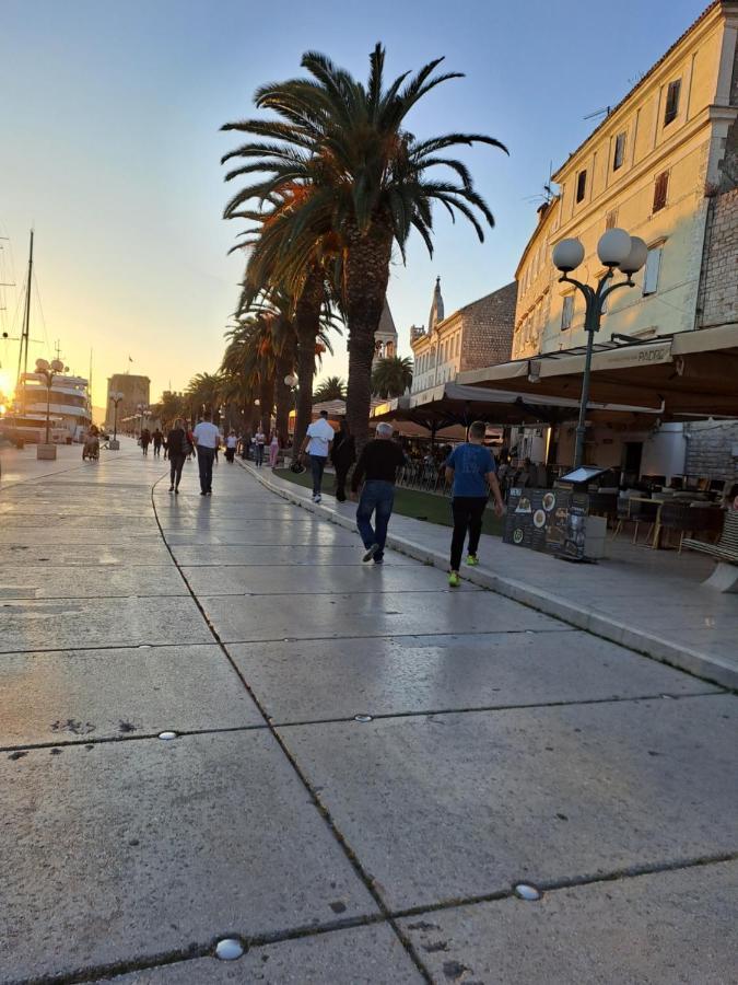 Apart Sa Terasom 250M Od Plaze,Parking,Wi Fi,Rostilj Trogir Ngoại thất bức ảnh