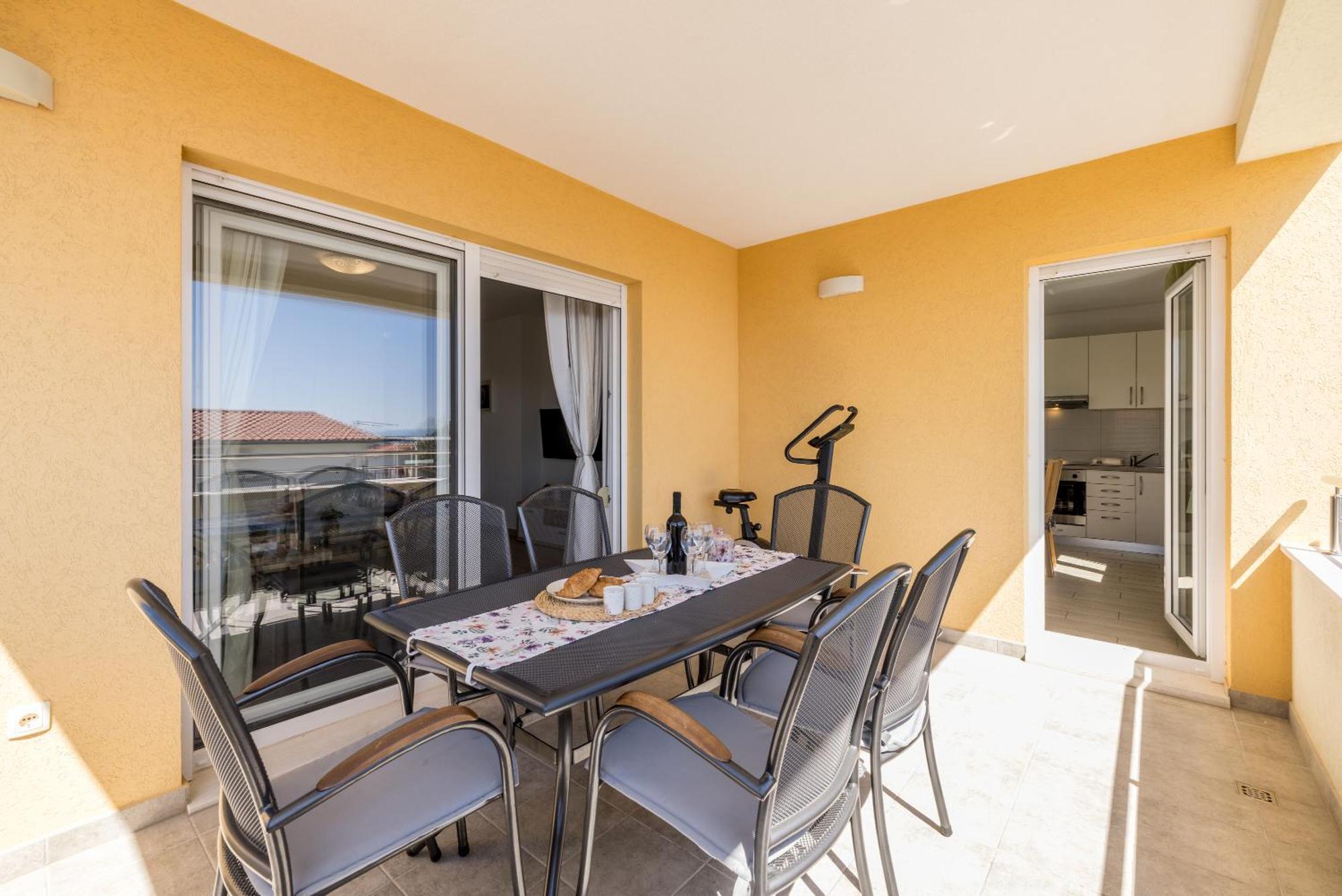 Apart Sa Terasom 250M Od Plaze,Parking,Wi Fi,Rostilj Trogir Ngoại thất bức ảnh