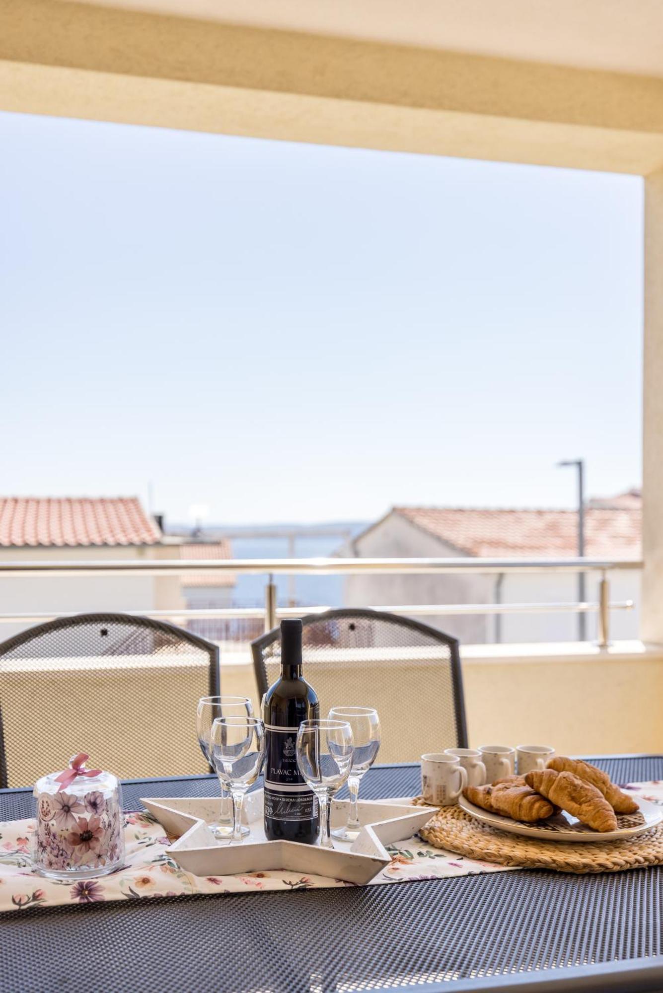 Apart Sa Terasom 250M Od Plaze,Parking,Wi Fi,Rostilj Trogir Ngoại thất bức ảnh