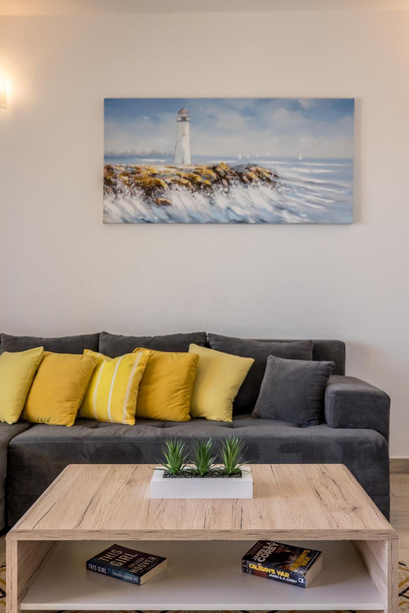 Apart Sa Terasom 250M Od Plaze,Parking,Wi Fi,Rostilj Trogir Ngoại thất bức ảnh
